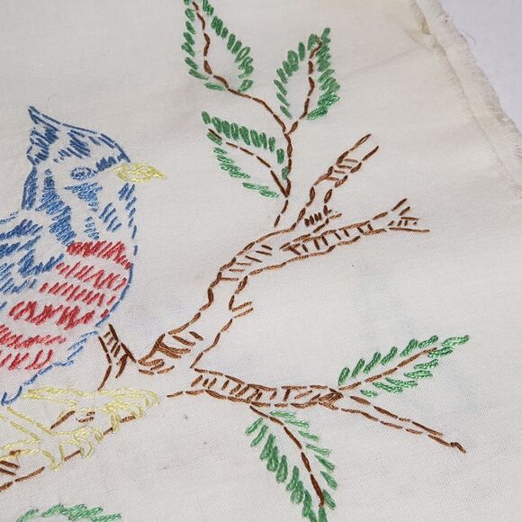 VINTAGE 1960s STAMPED BLUE JAY BIRD EMBROIDERED TABLE RUNNER PARTLY FINISHED - Picture 3 of 8